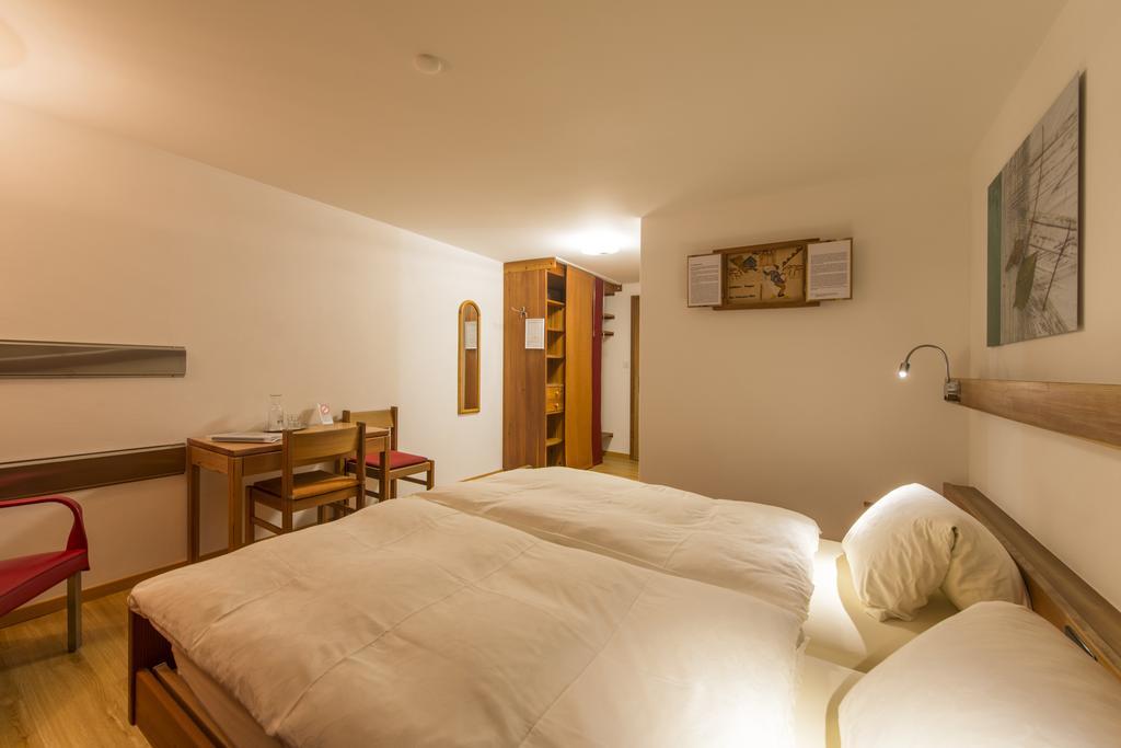 Hotel Glocke Reckingen Kültér fotó