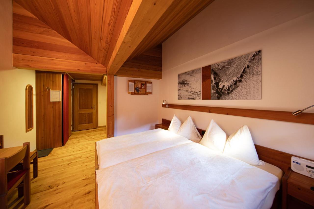 Hotel Glocke Reckingen Kültér fotó